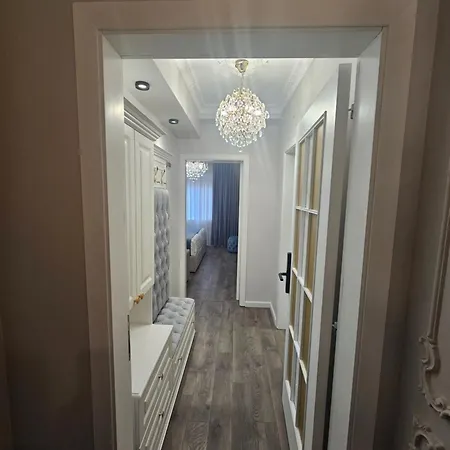 Ns Luxury تيرانا